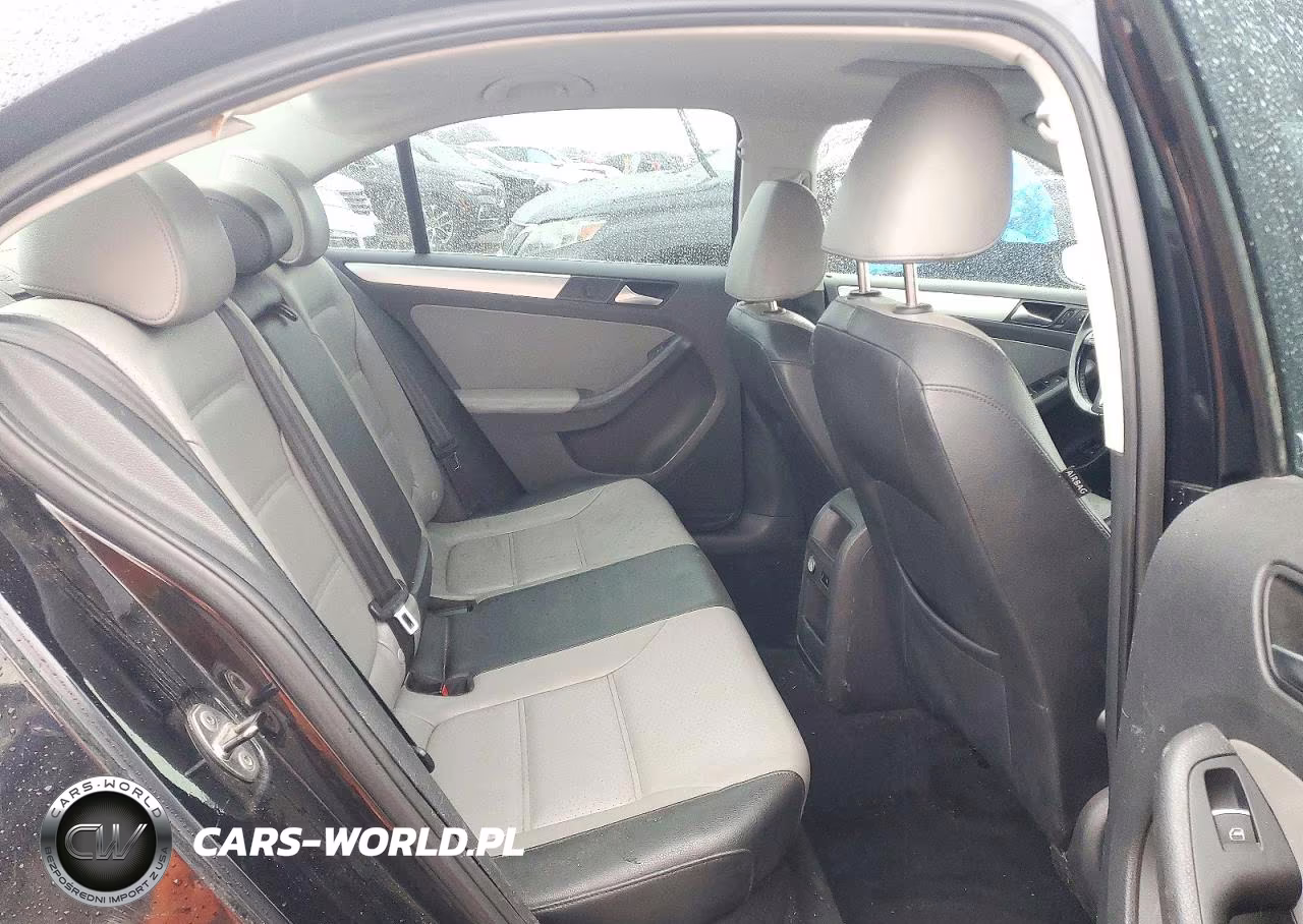2013 Volkswagen Jetta Hybrid VIN:3VW637AJ0DM263929 - 10