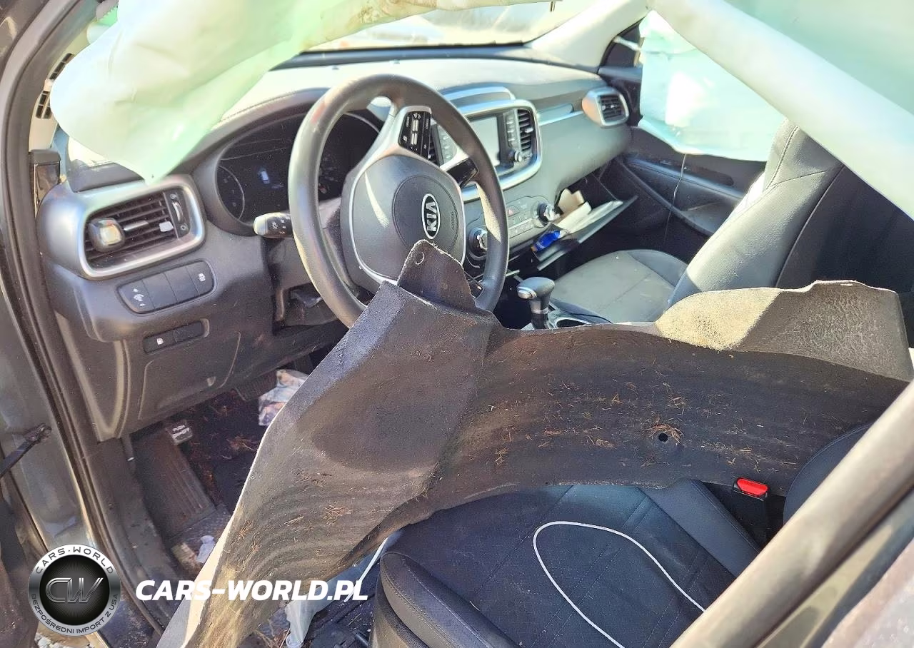 2020 Kia Sorento S VIN:5XYPG4A59LG664193 - 8
