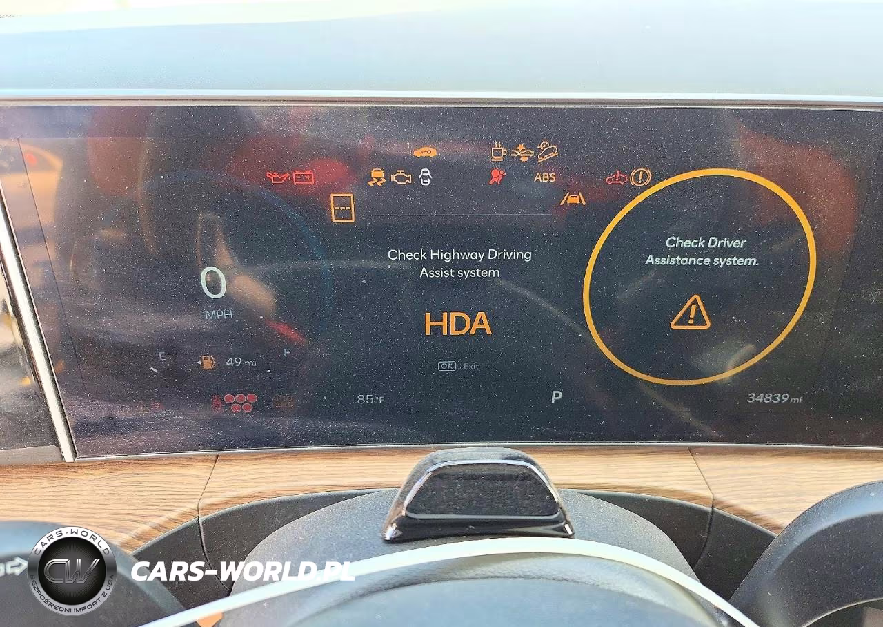 2025 Hyundai Santa Fe Hybrid Limited VIN:5NMP34G11SH030414 - 9