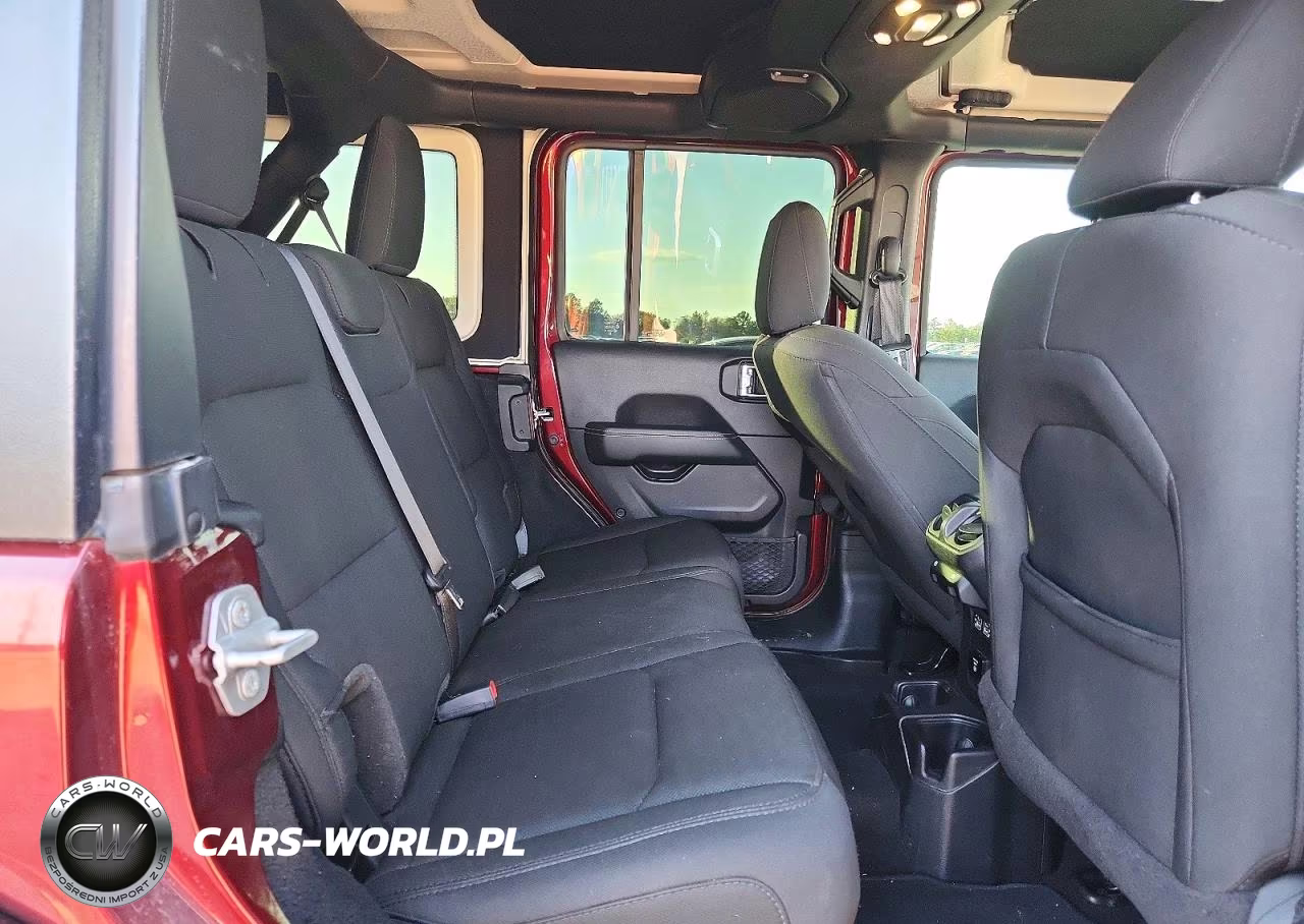 2021 Jeep Wrangler Unlimited Sahara VIN:1C4HJXEM4MW701891 - 10