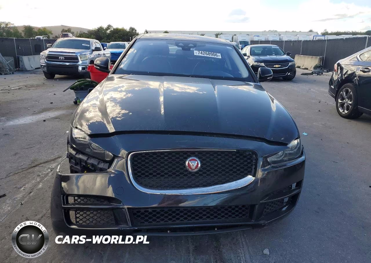 2018 Jaguar Xe Premium VIN:SAJAD4FXXJCP23487 - 5