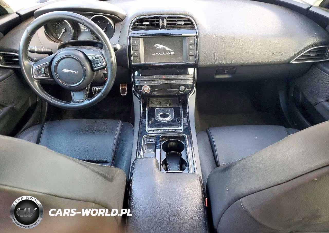 2018 Jaguar Xe Premium VIN:SAJAD4FXXJCP23487 - 8