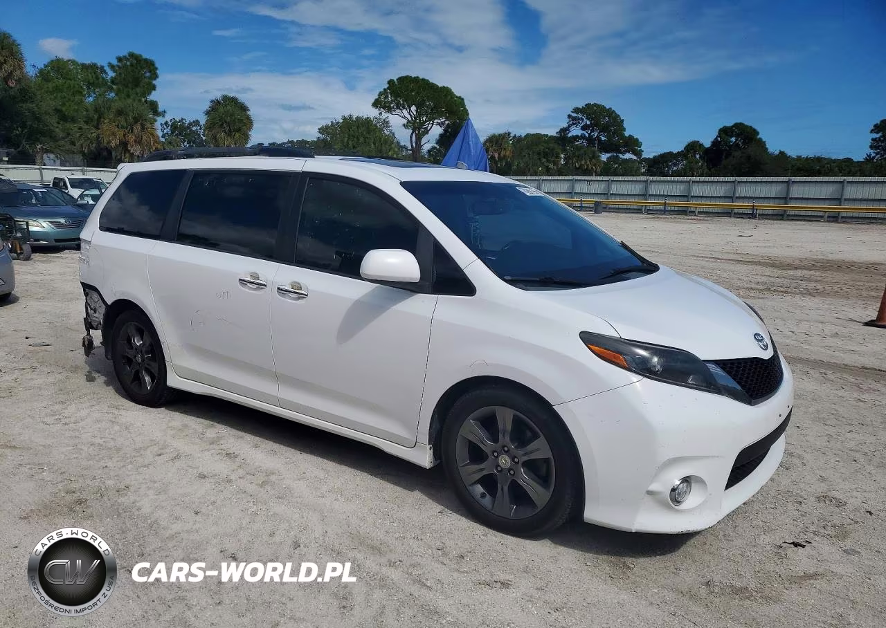 2015 Toyota Sienna Sport VIN:5TDXK3DCXFS640222 - 4