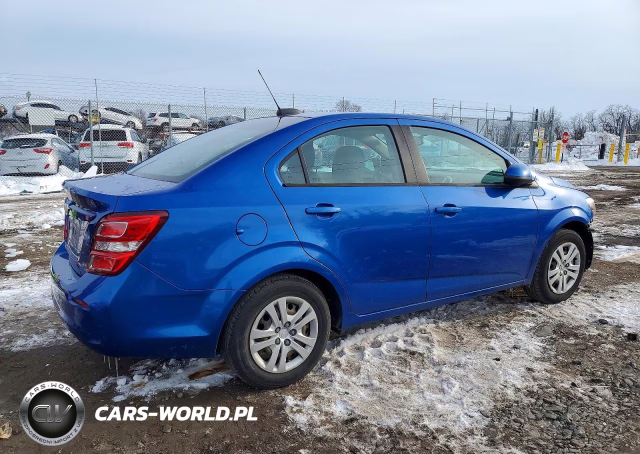 2018 Chevrolet Sonic Ls VIN:1G1JB5SG4J4110722 - 3