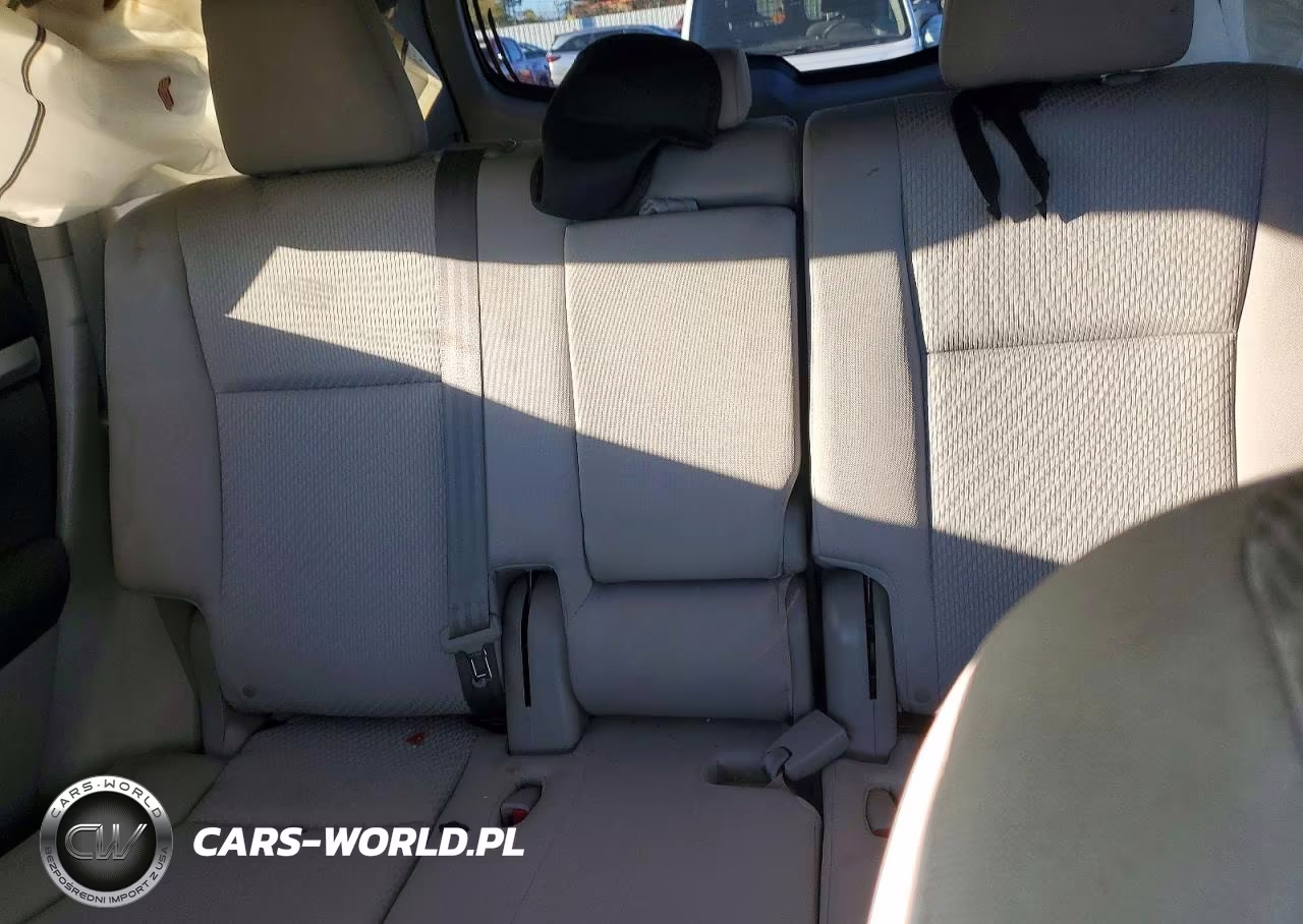 2015 Toyota Highlander Le VIN:5TDBKRFH7FS089849 - 10