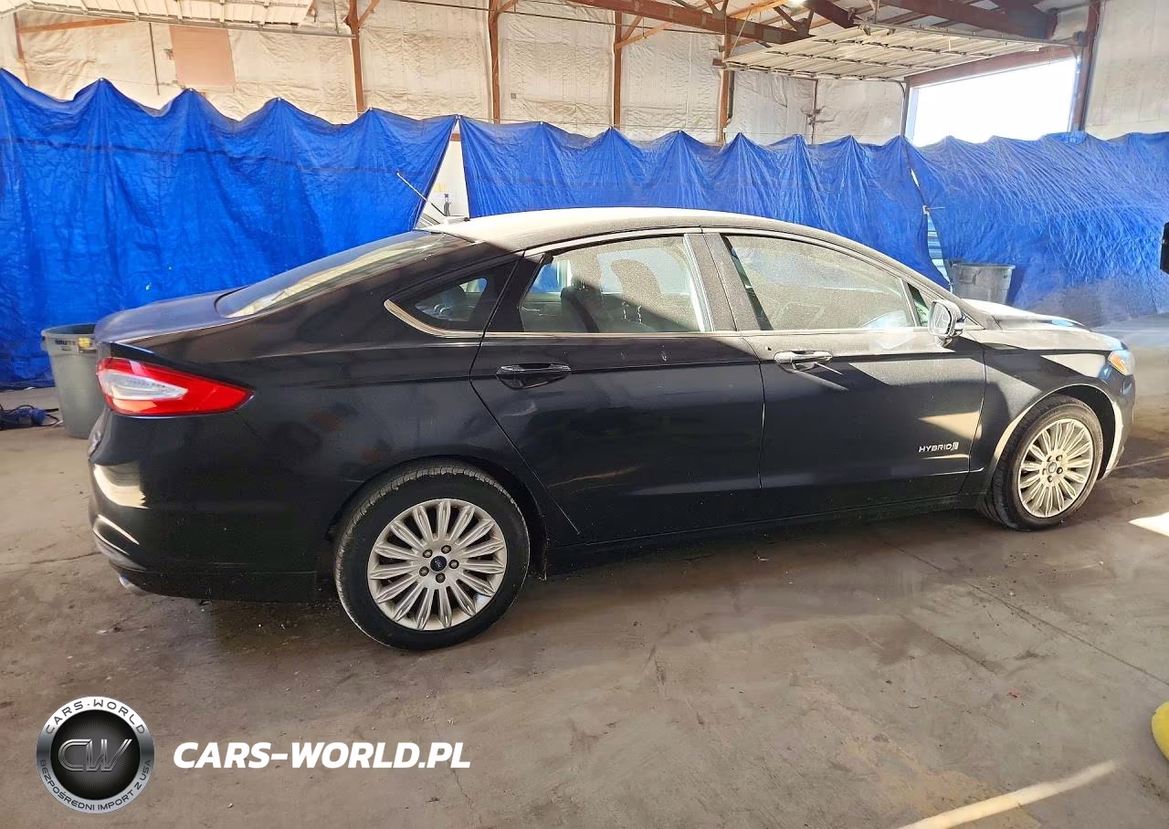 2013 Ford Fusion Se Hybrid VIN:3FA6P0LU4DR197206 - 3