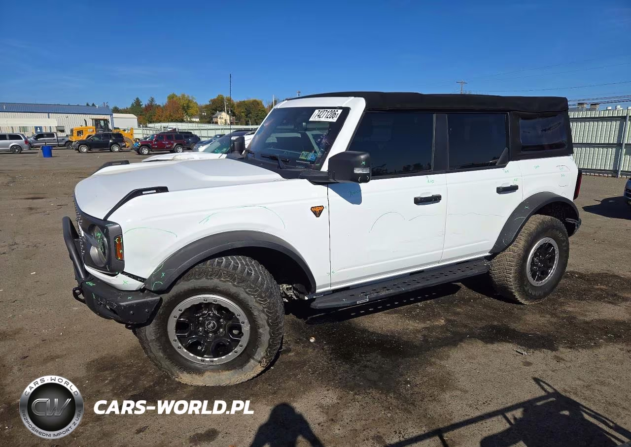 2021 Ford Bronco Base VIN:1FMEE5DP2MLA98119 - 1