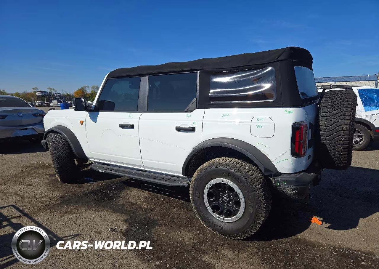 2021 Ford Bronco Base VIN:1FMEE5DP2MLA98119 - 2
