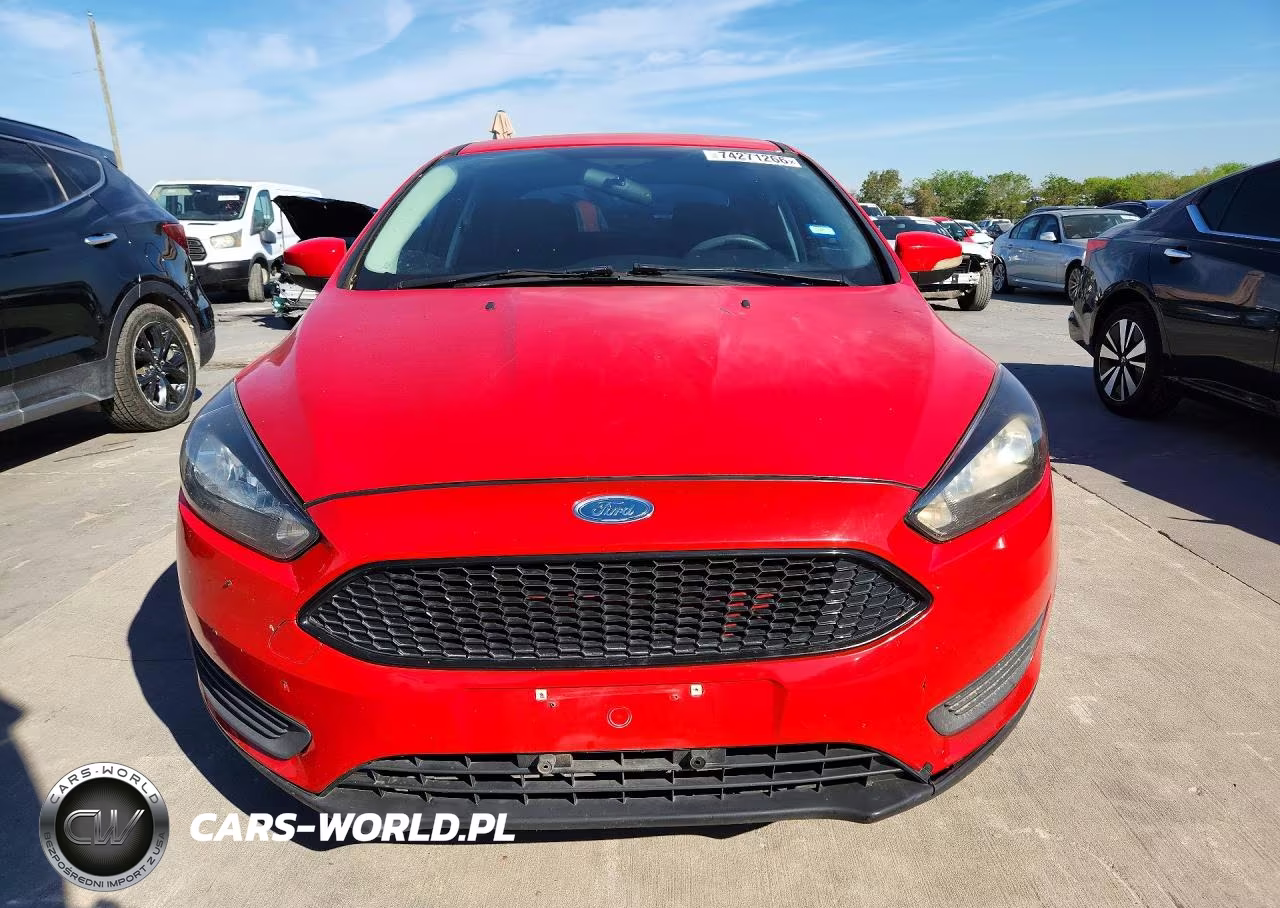 2016 Ford Focus Se VIN:1FADP3F2XGL309951 - 5