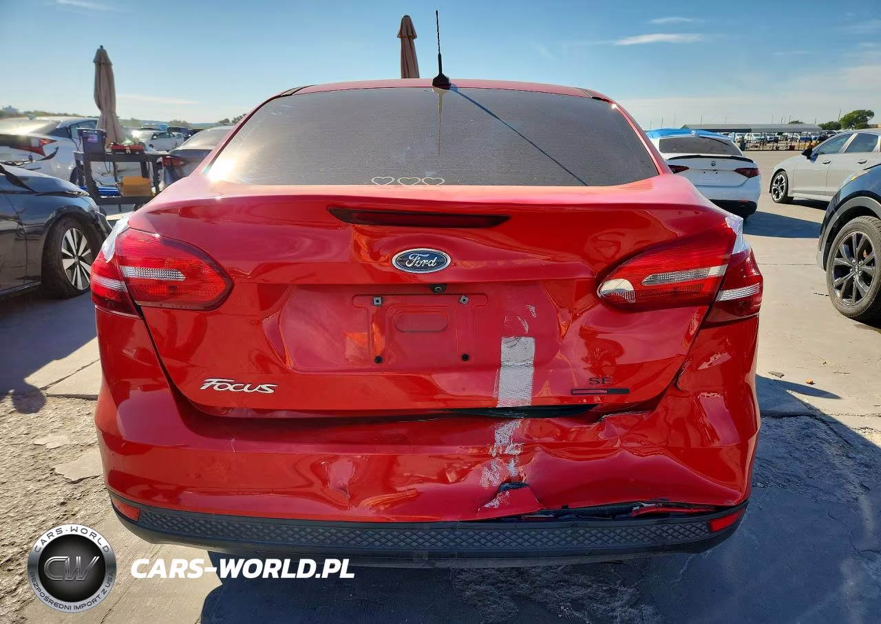 2016 Ford Focus Se VIN:1FADP3F2XGL309951 - 6