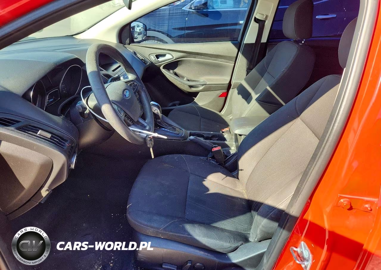 2016 Ford Focus Se VIN:1FADP3F2XGL309951 - 7