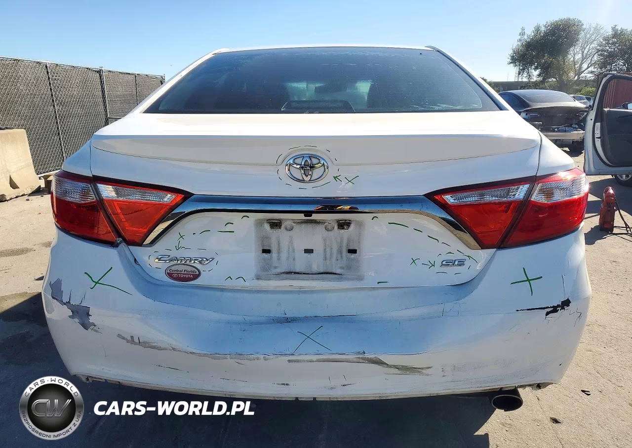 2015 Toyota Camry Se VIN:4T1BF1FK5FU033675 - 6