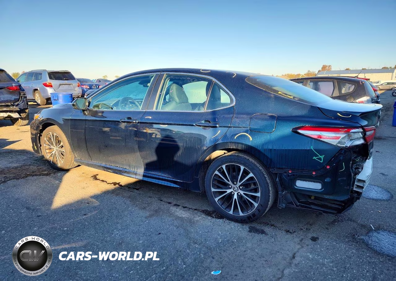 2018 Toyota Camry Se VIN:4T1B11HK1JU668672 - 2