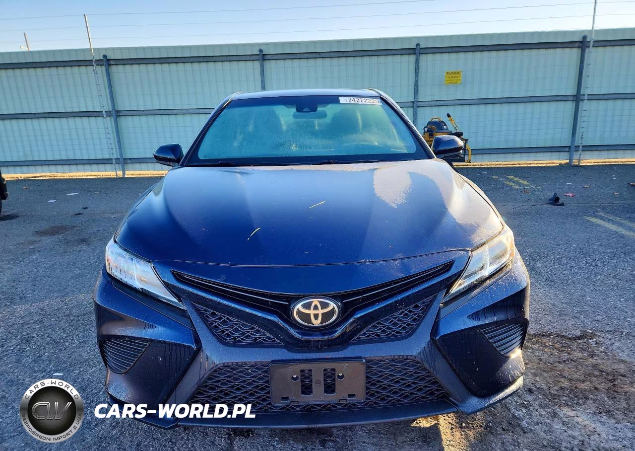 2018 Toyota Camry Se VIN:4T1B11HK1JU668672 - 5