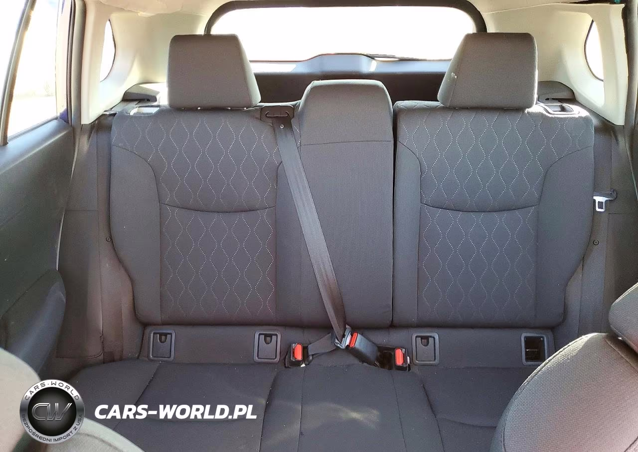 2022 Toyota Corolla Cross Le VIN:7MUCAABG0NV033570 - 10