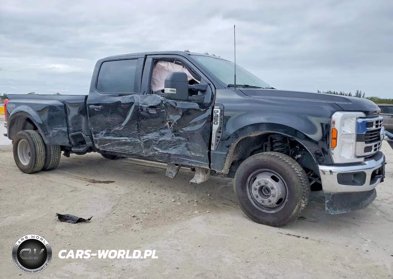 2025 Ford F350 Super Duty VIN:1FT8W3DT6SEC73750 - 4