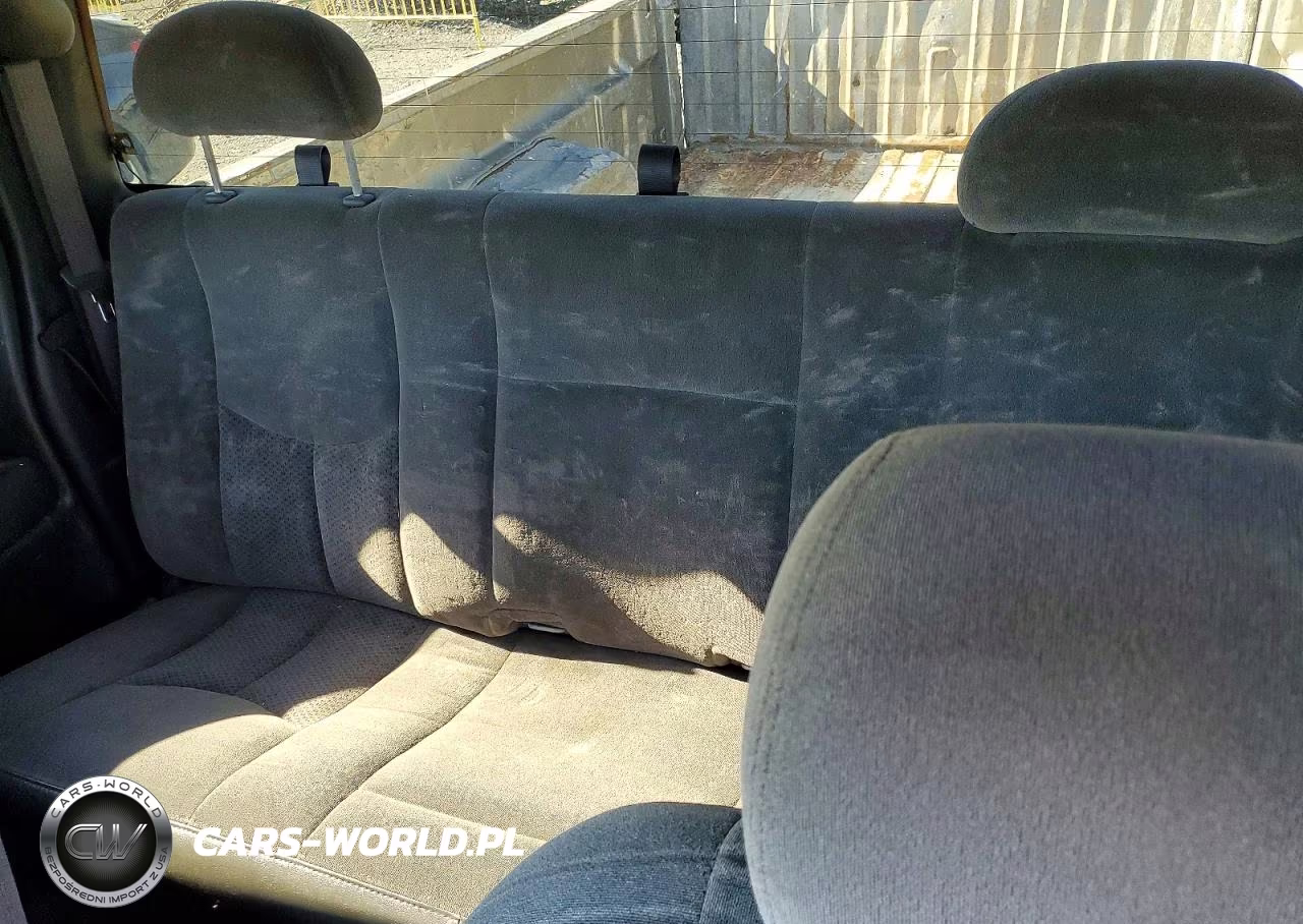 2003 Chevrolet Silverado C1500 VIN:2GCEC19T731157095 - 10