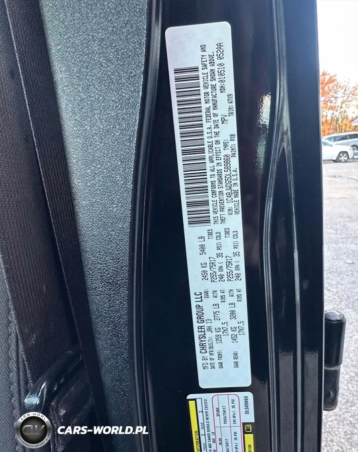 2013 Jeep Wrangler Unlimited Sport VIN:1C4BJWDG5DL589860 - 4