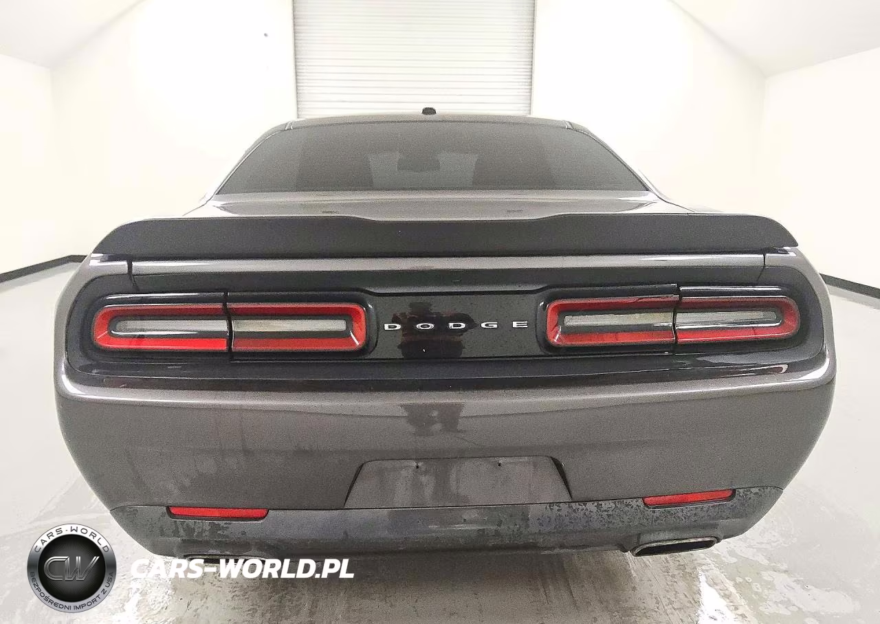 2015 Dodge Challenger Sxt VIN:2C3CDZAGXFH912421 - 6