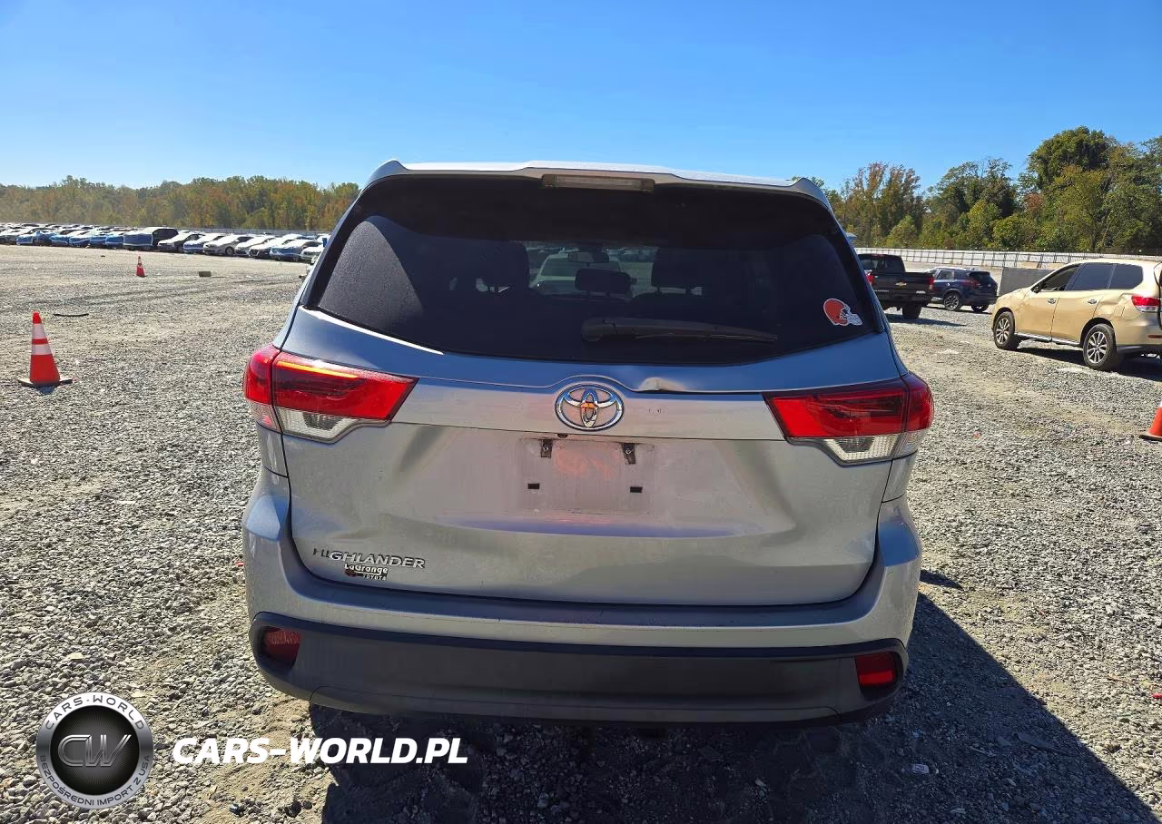 2019 Toyota Highlander Le VIN:5TDZARFH1KS055109 - 6