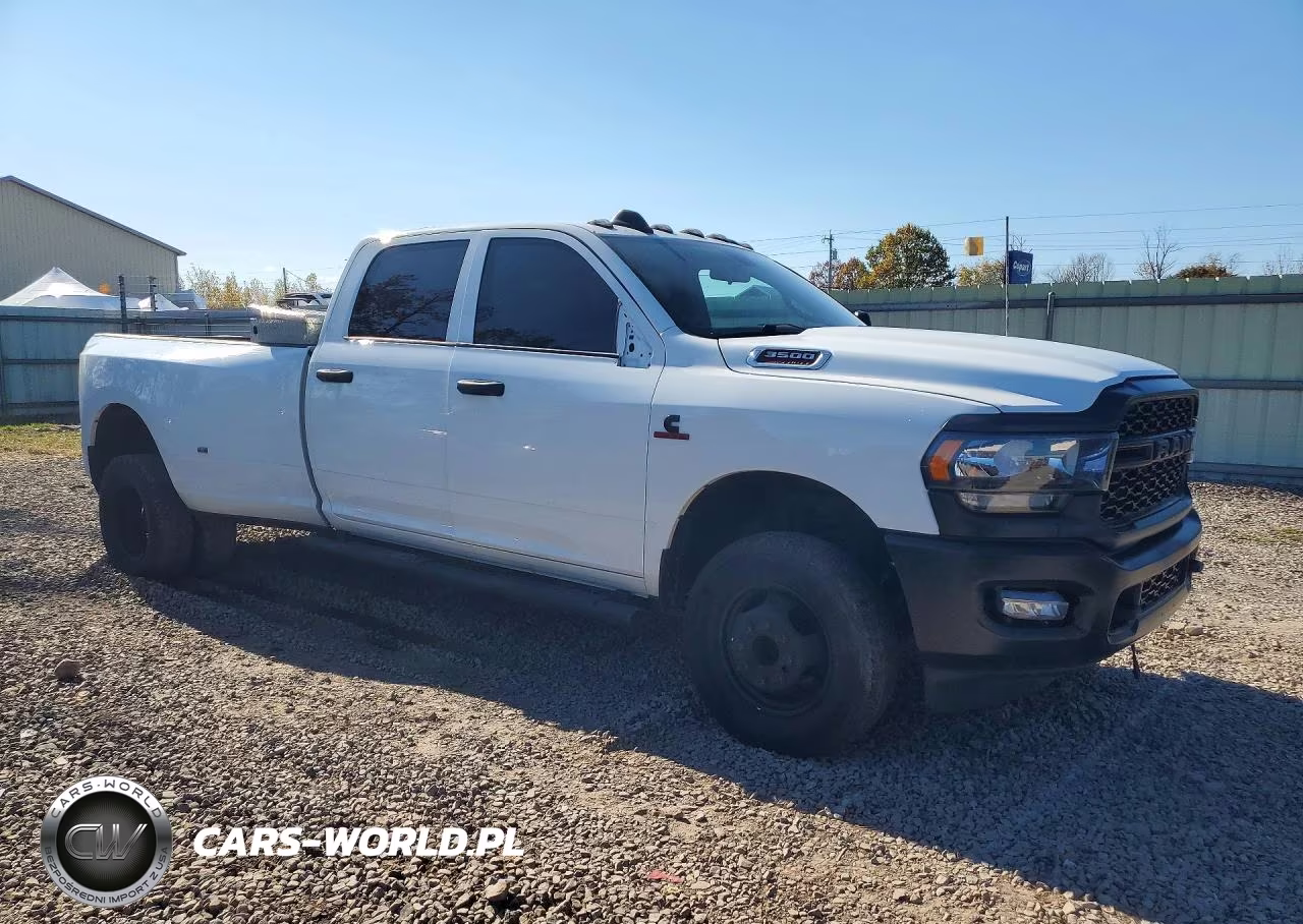 2023 Ram 3500 Tradesman VIN:3C63RRGL3PG542066 - 4