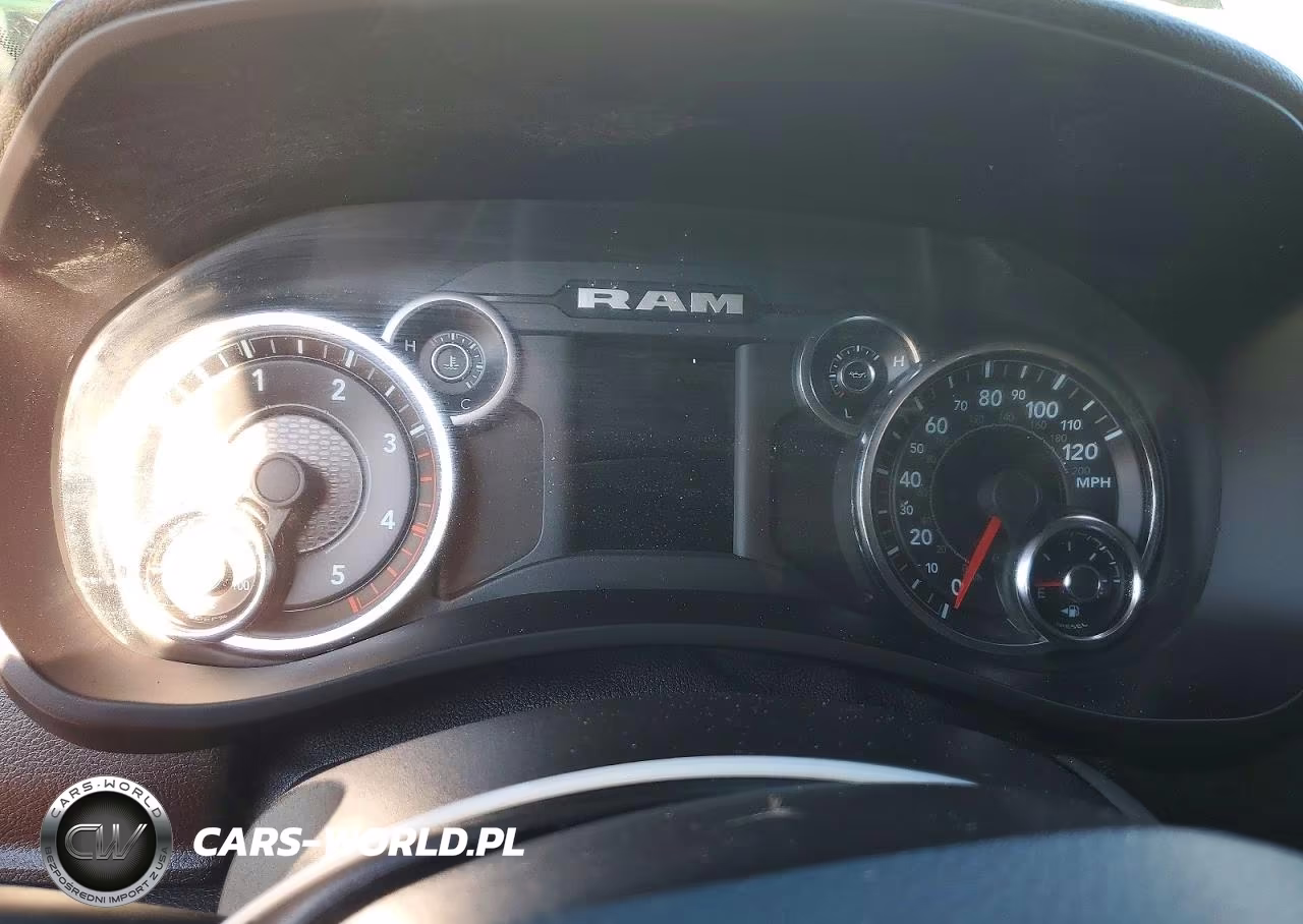 2023 Ram 3500 Tradesman VIN:3C63RRGL3PG542066 - 9