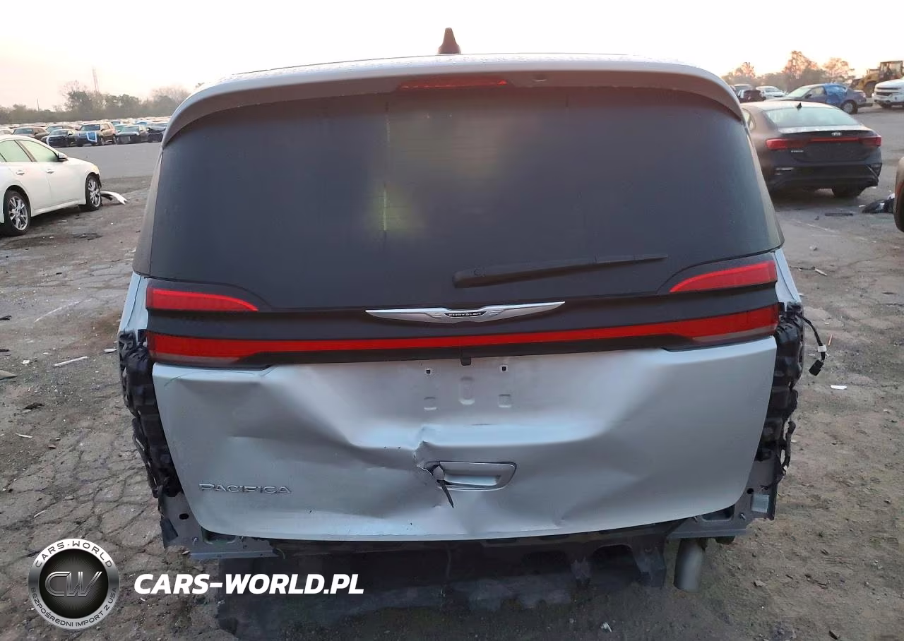 2026 Chrysler Pacifica Select VIN:2C4RC1BG4TR236174 - 6