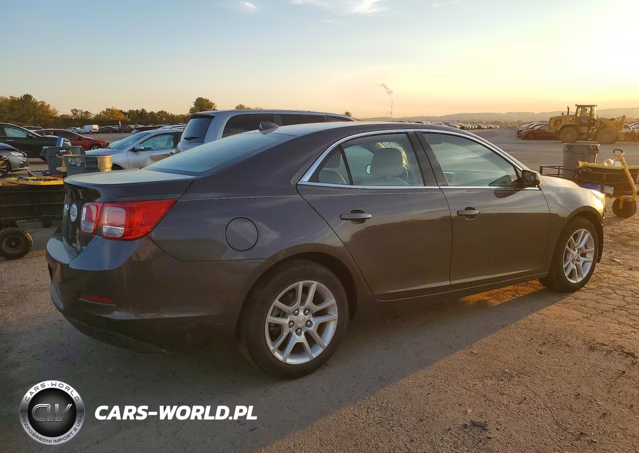 2013 Chevrolet Malibu 2Lt VIN:1G11F5RR9DF121865 - 3