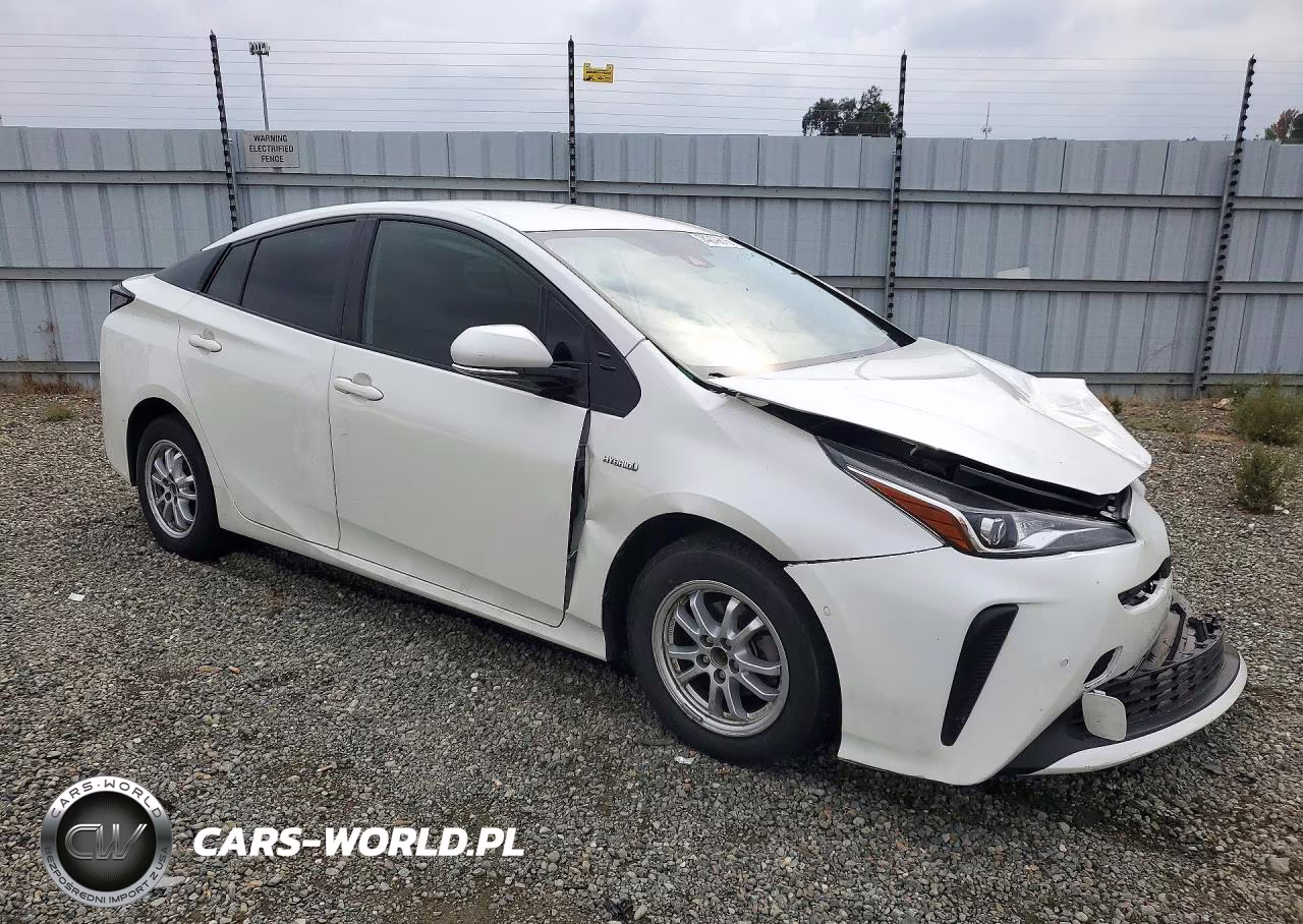 2020 Toyota Prius Le VIN:JTDKARFU9L3111329 - 4