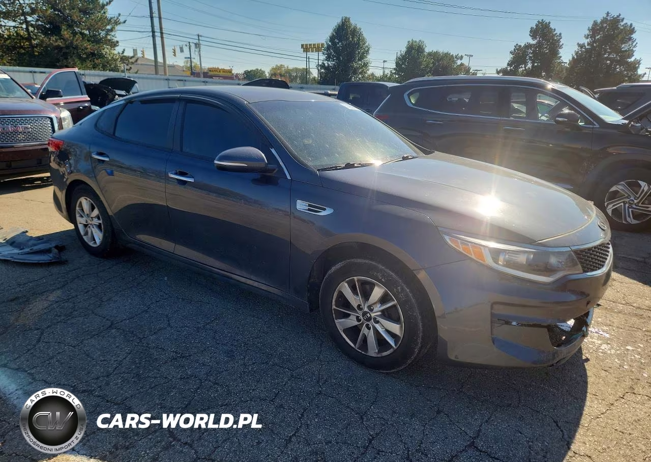 2018 Kia Optima Lx VIN:KNAGT4L31J5232322 - 4