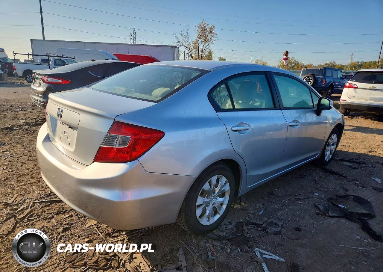 2012 Honda Civic Lx VIN:2HGFB2F58CH597676 - 3