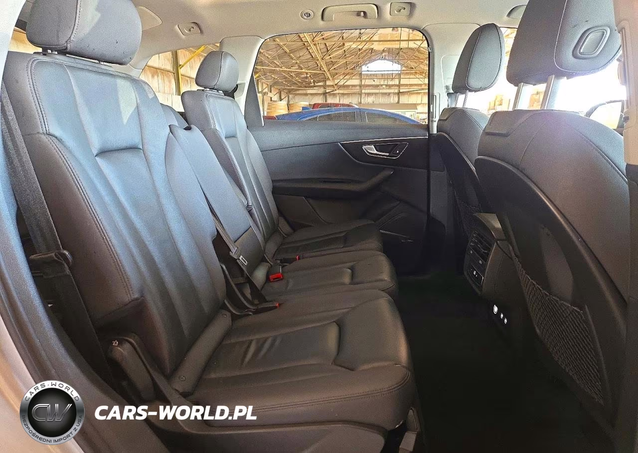2020 Audi Q7 Premium Plus VIN:WA1LXAF78LD002878 - 11