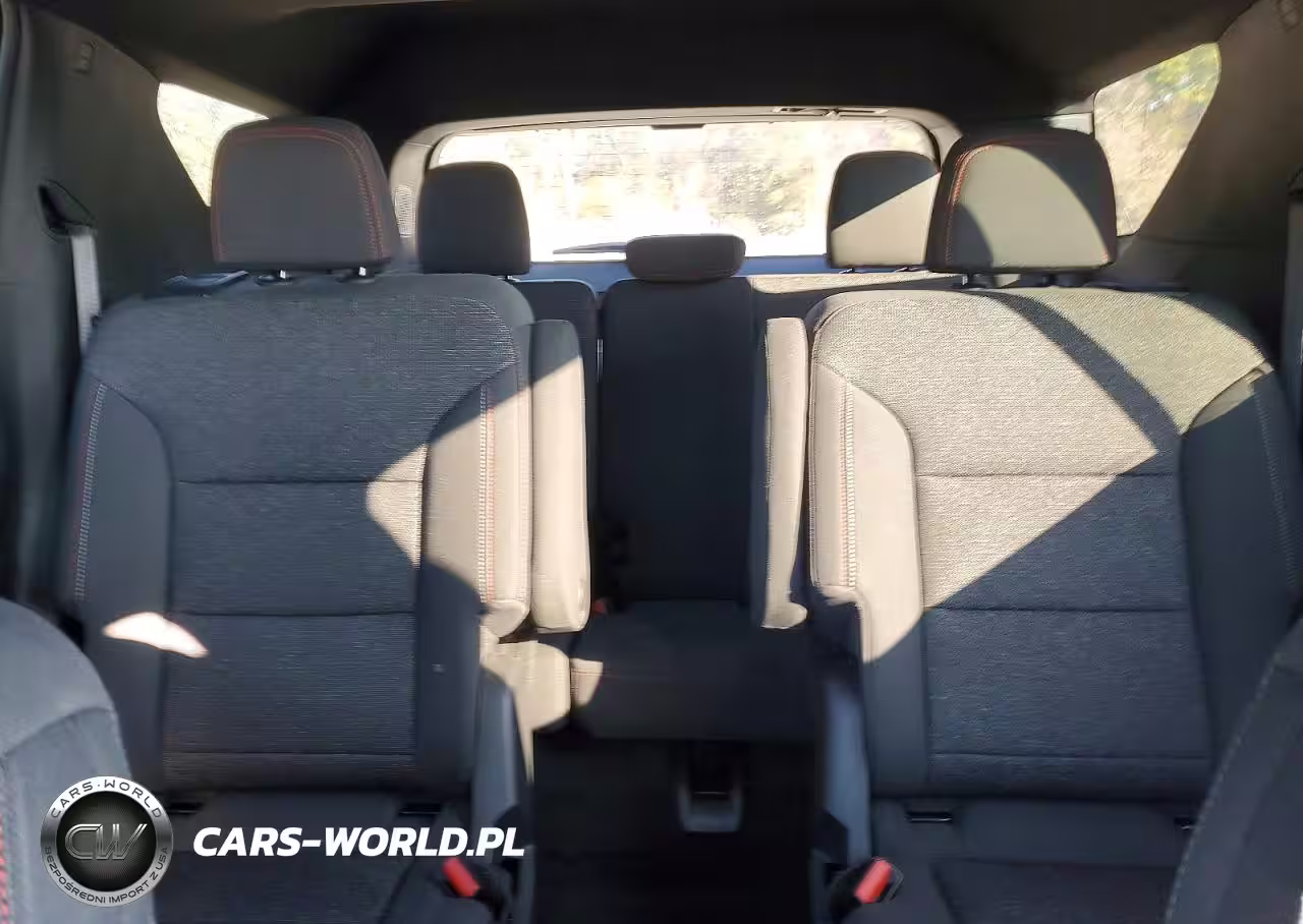 2024 Chevrolet Traverse Lt Z71 VIN:1GNEVJKS4RJ146153 - 10