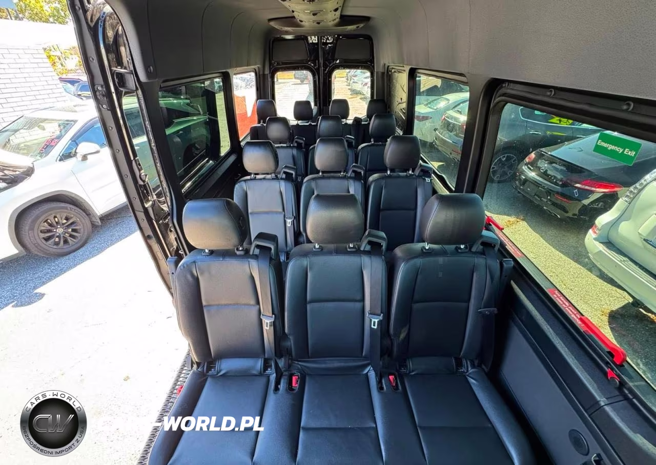 2024 Mercedes-Benz Sprinter 2500 VIN:W1Z4KGHY6RT162426 - 11