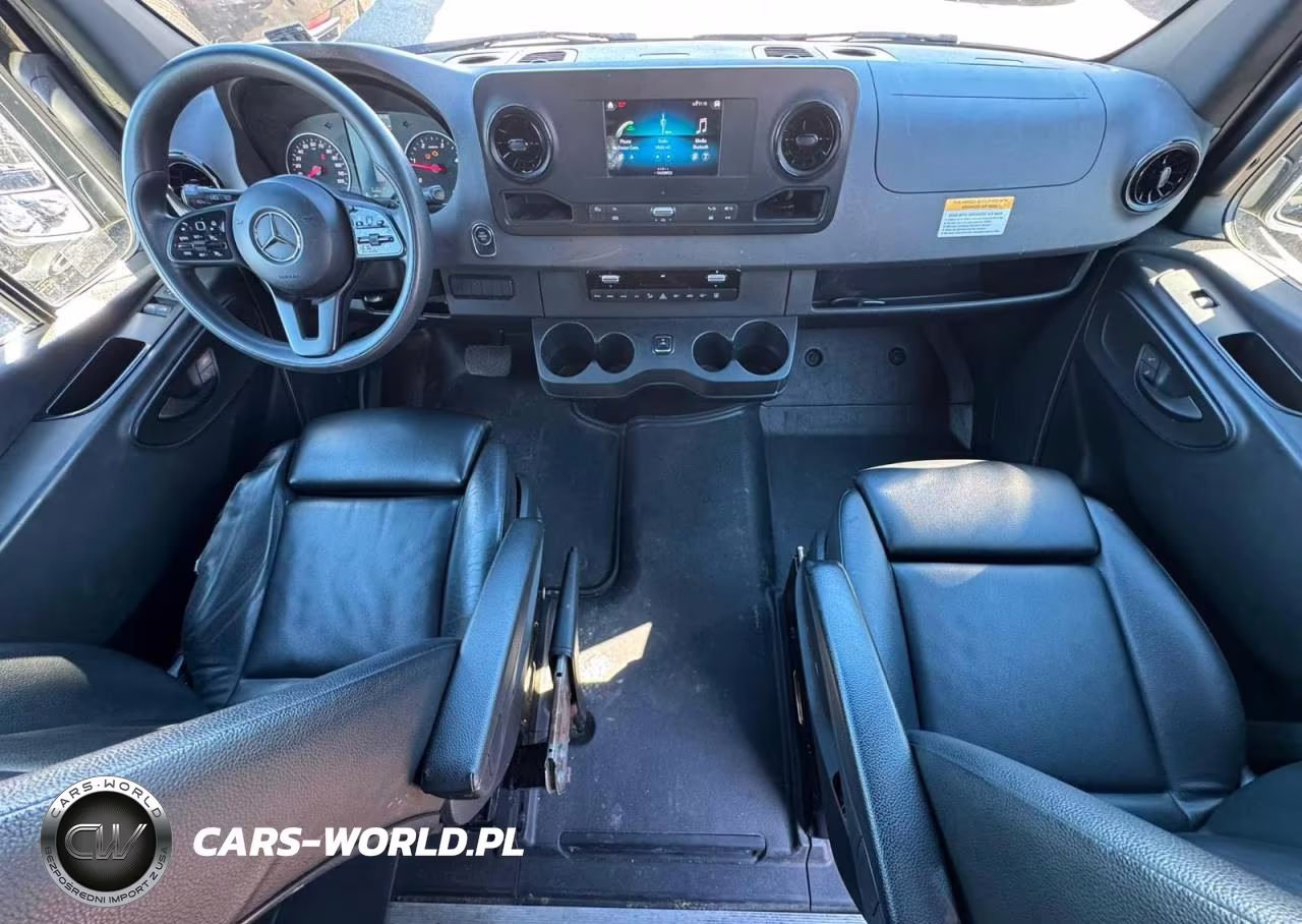 2024 Mercedes-Benz Sprinter 2500 VIN:W1Z4KGHY6RT162426 - 9