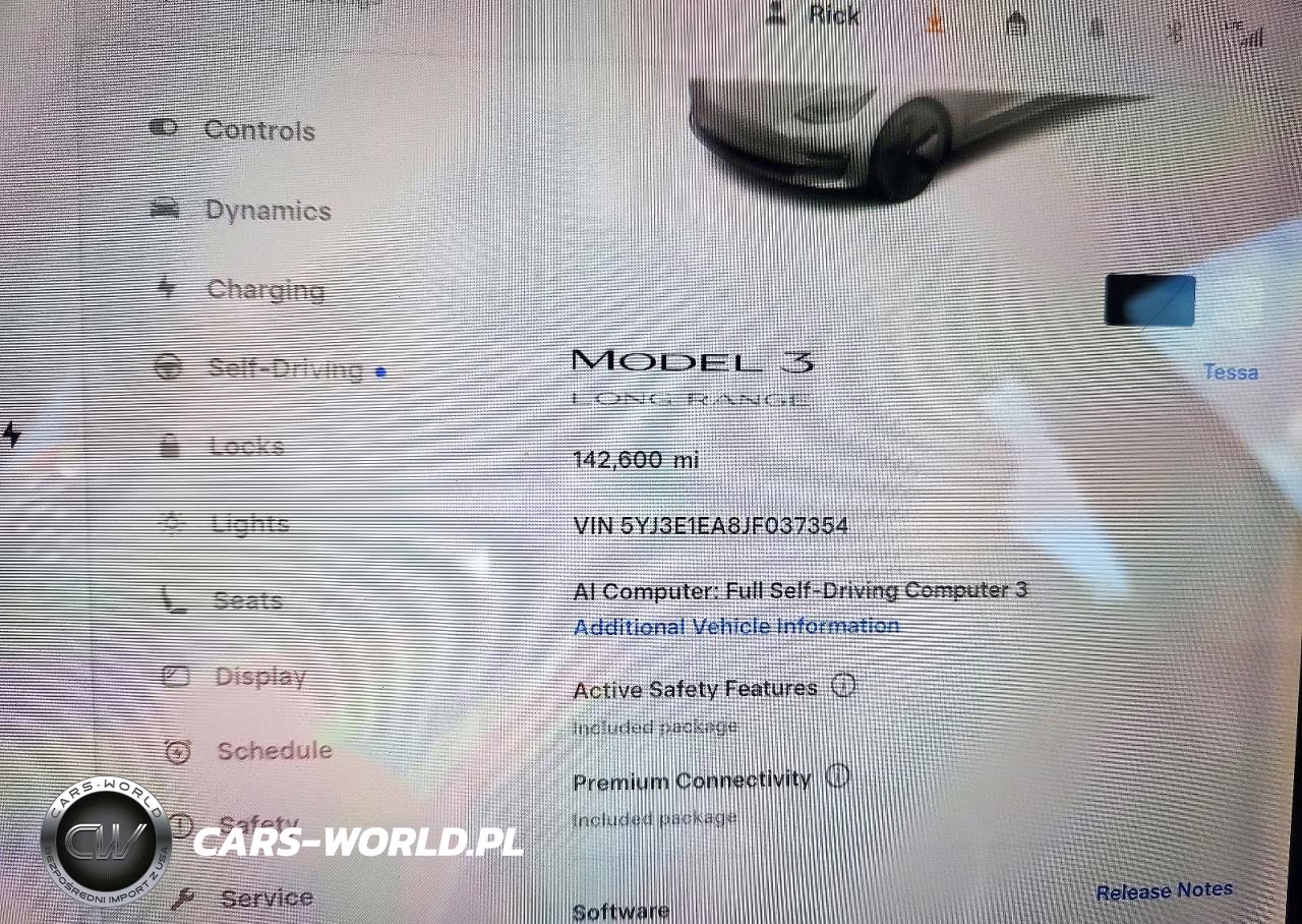 2018 Tesla Model 3 VIN:5YJ3E1EA8JF037354 - 9