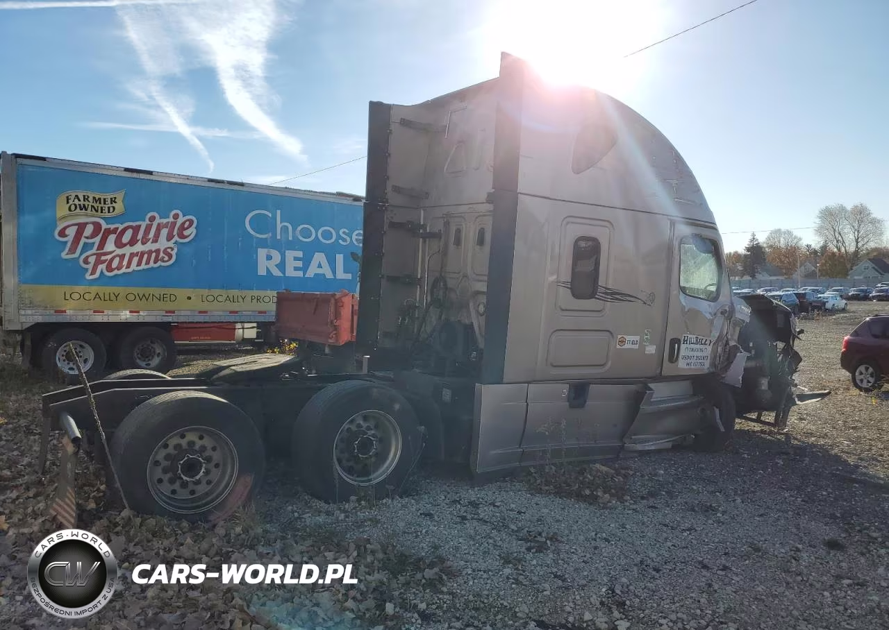 2018 Freightliner Cascadia 126 VIN:3AKJHHDRXJSHU5536 - 4