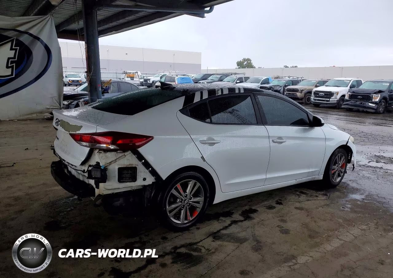 2018 Hyundai Elantra Sel VIN:5NPD84LF7JH297905 - 3