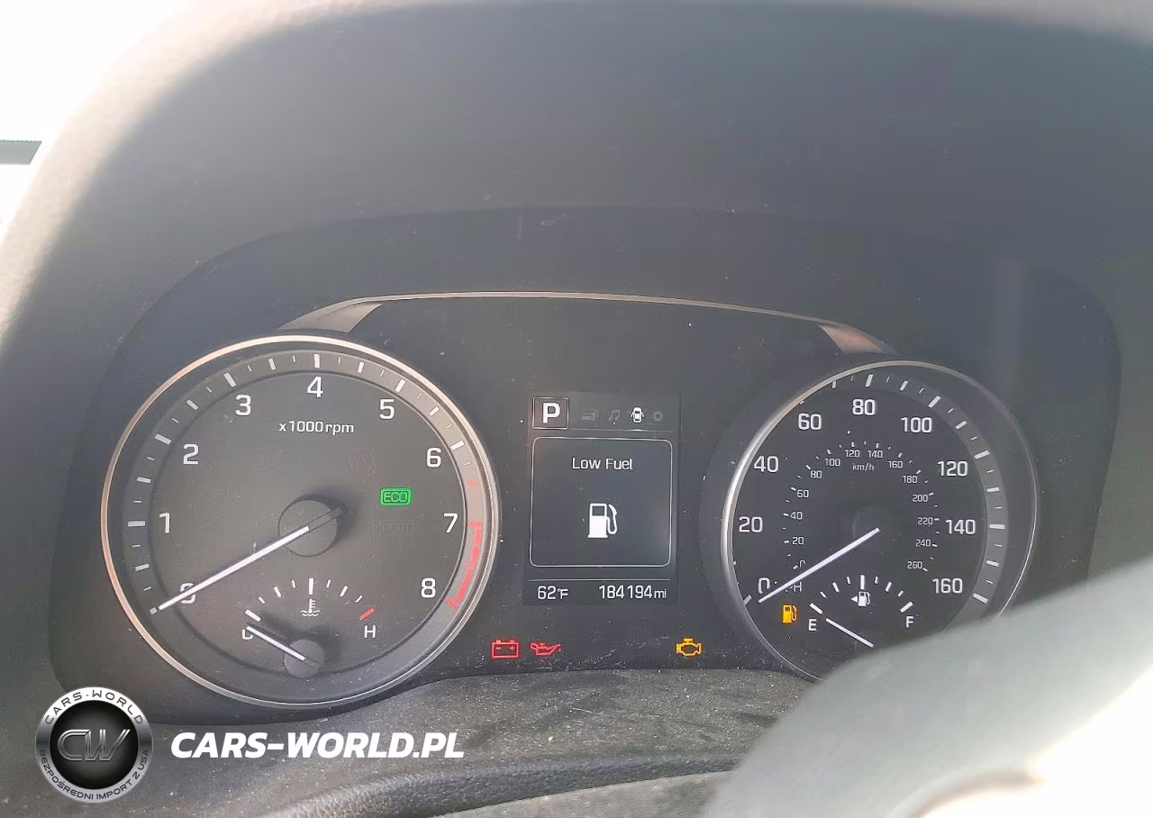 2018 Hyundai Elantra Sel VIN:5NPD84LF4JH238763 - 9