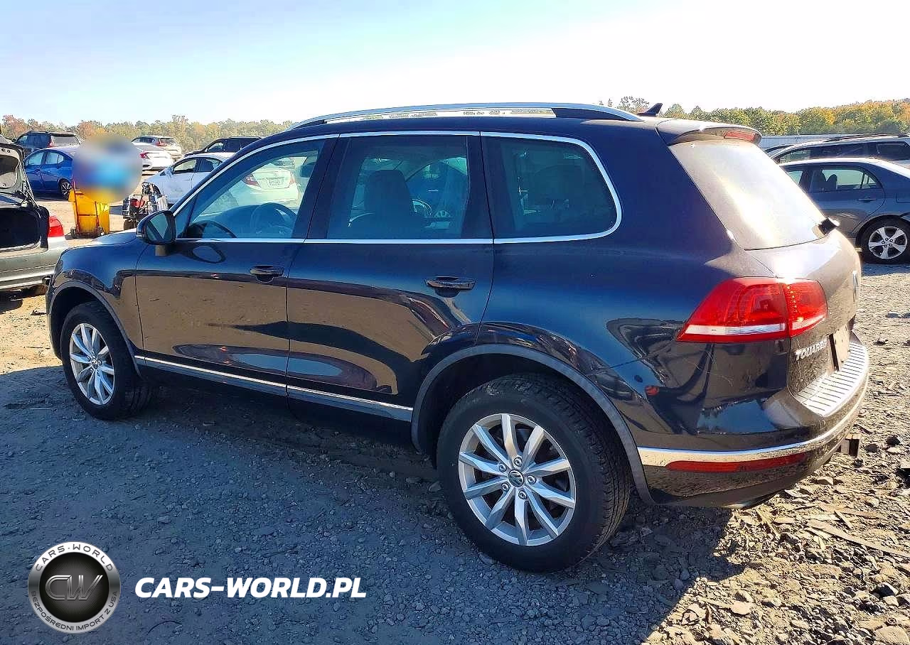 2016 Volkswagen Touareg Sport VIN:WVGEF9BPXGD004803 - 2
