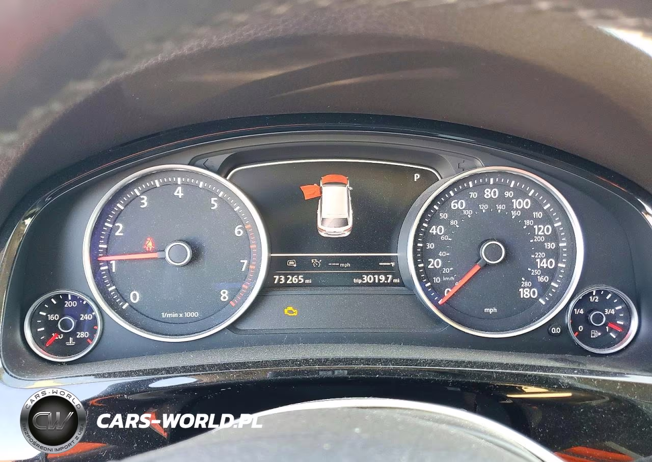 2016 Volkswagen Touareg Sport VIN:WVGEF9BPXGD004803 - 9