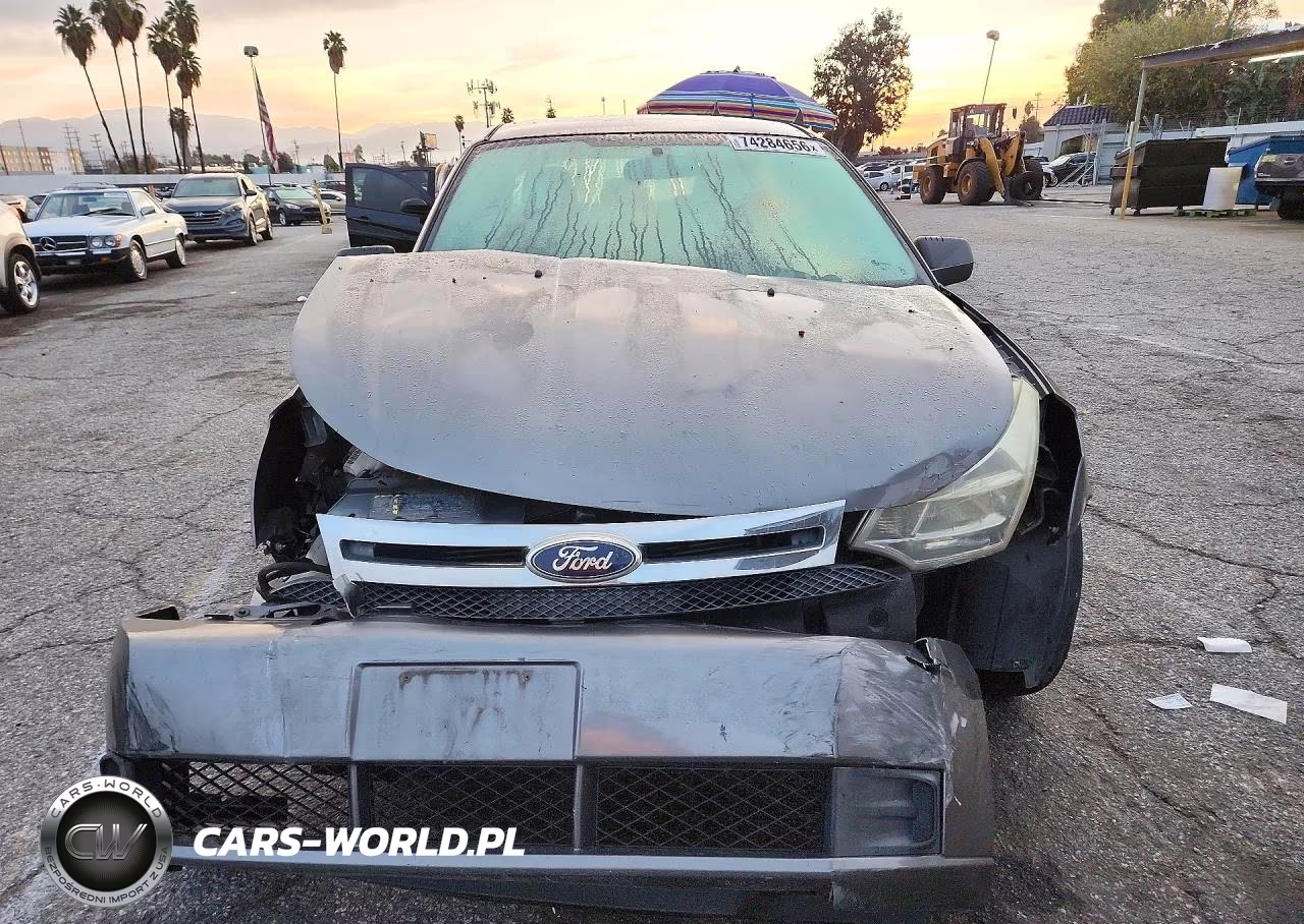 2010 Ford Focus S VIN:1FAHP3EN4AW292339 - 5