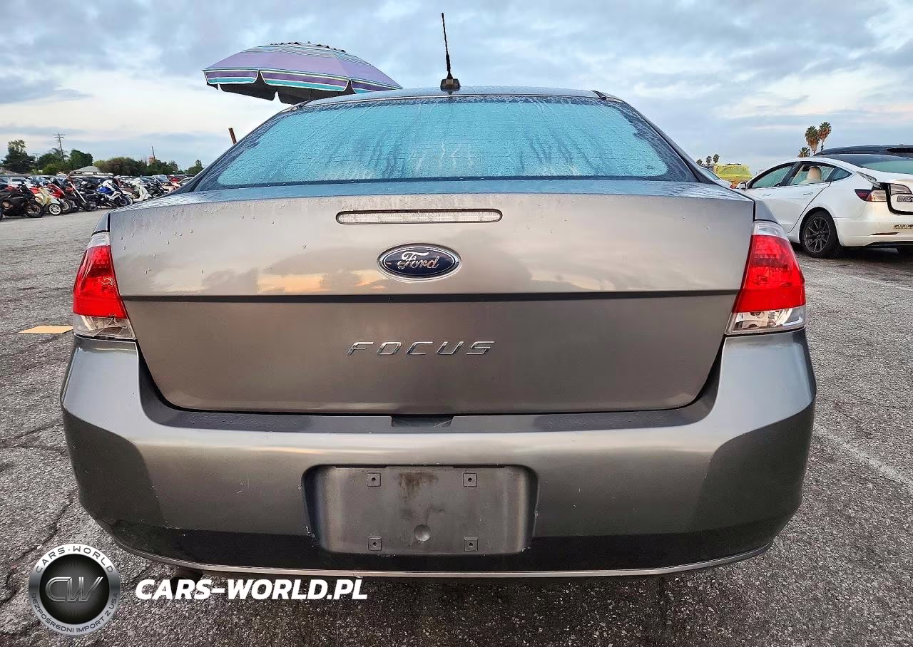 2010 Ford Focus S VIN:1FAHP3EN4AW292339 - 6