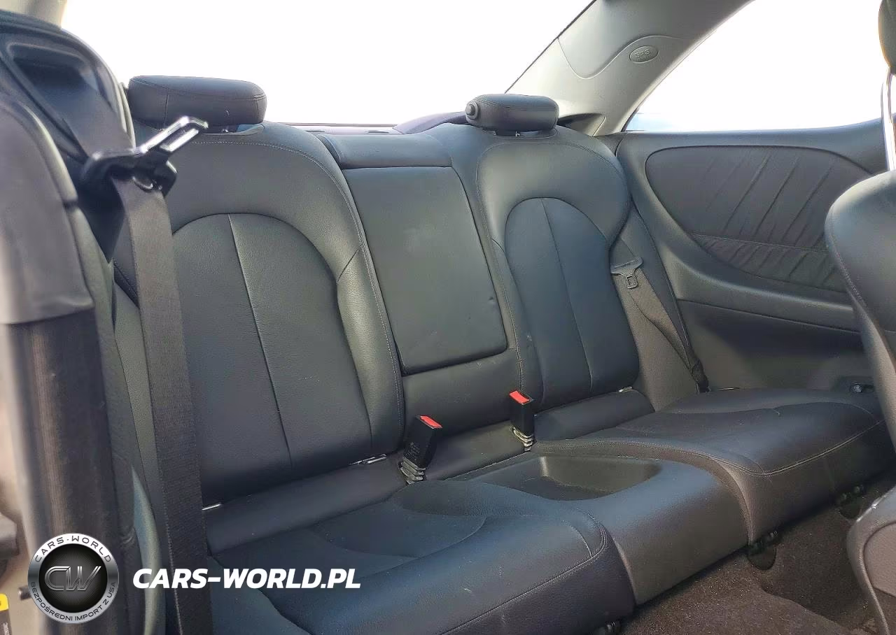 2007 Mercedes-Benz Clk 550 VIN:WDBTJ72HX7F209810 - 10