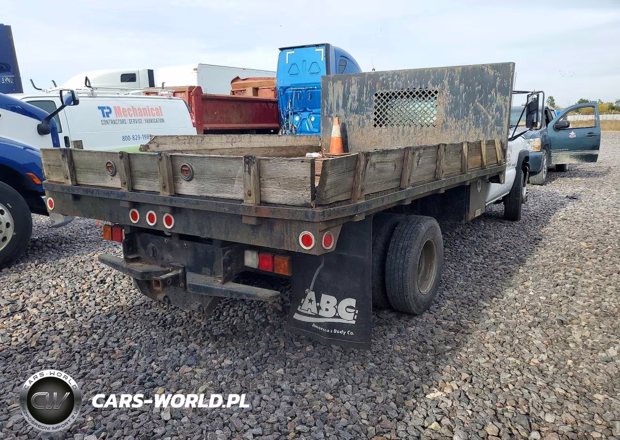 2003 Chevrolet Silverado C3500 VIN:1GBJC34GX3E299125 - 3