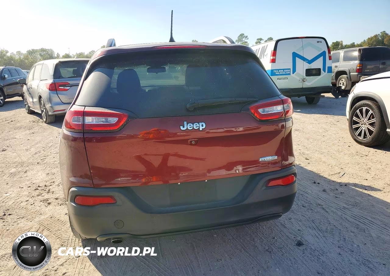 2018 Jeep Cherokee Latitude Plus VIN:1C4PJLLB1JD621901 - 6