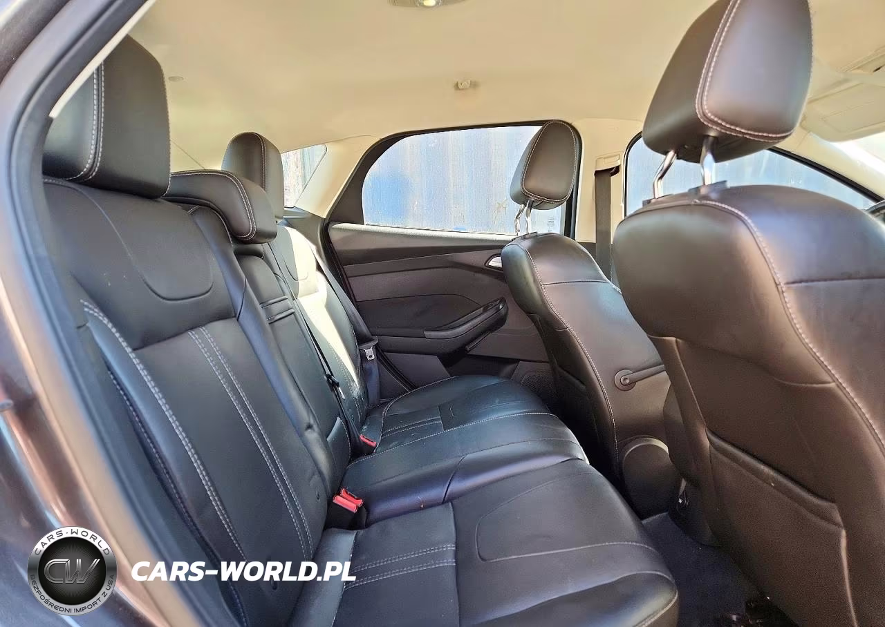 2012 Ford Focus Sel VIN:1FAHP3M27CL282903 - 10