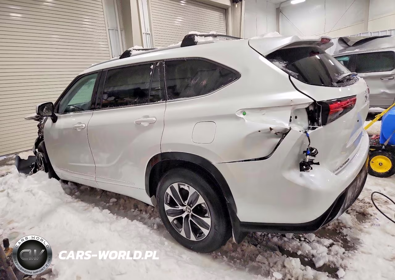 2022 Toyota Highlander Xle VIN:5TDGZRBH1NS248872 - 2