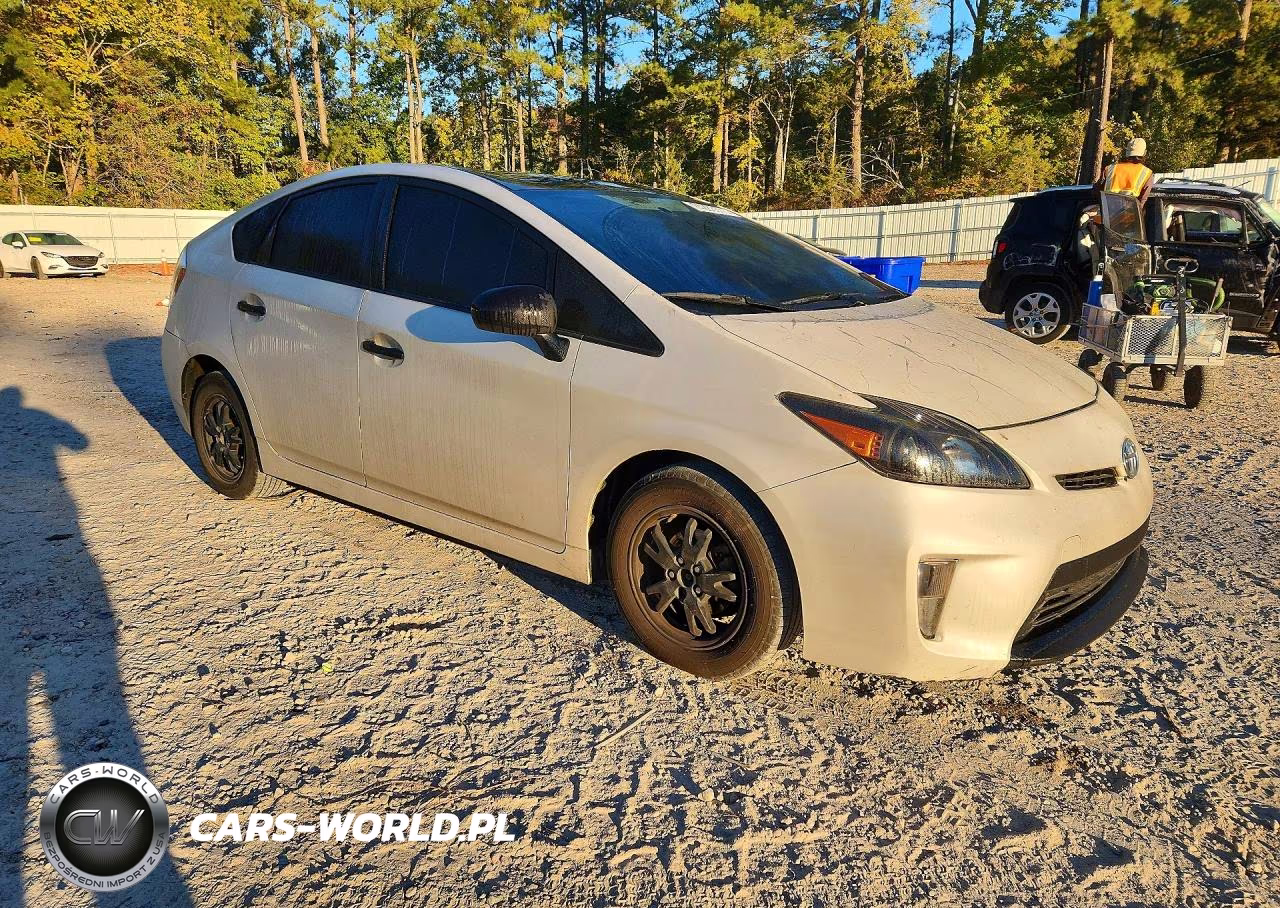 2014 Toyota Prius Two VIN:JTDKN3DU4E1776917 - 4
