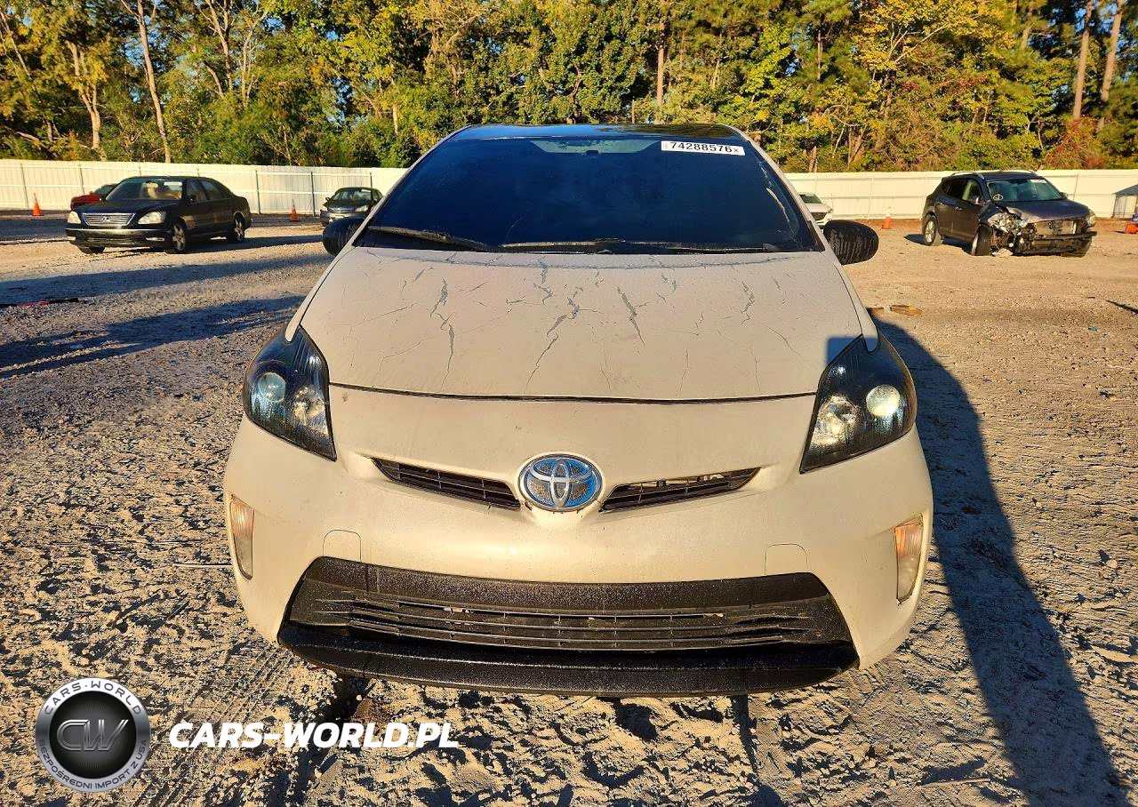 2014 Toyota Prius Two VIN:JTDKN3DU4E1776917 - 5